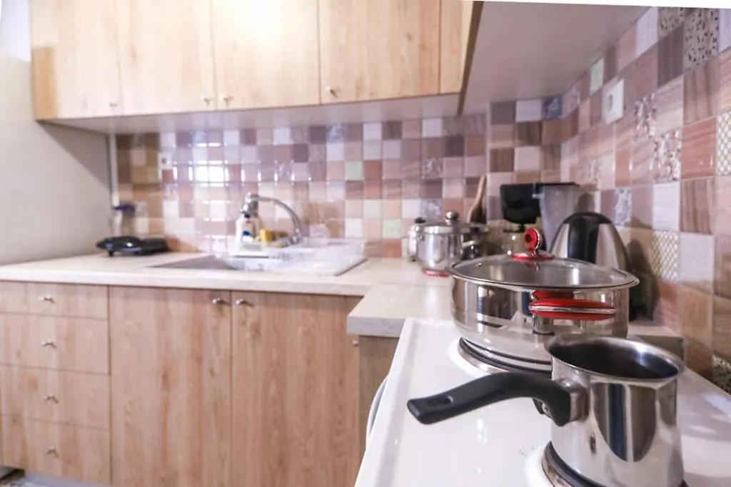 Quiet, Fully Refurbished Apartment In Tessalónica