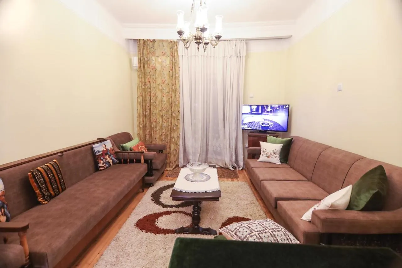Quiet, Fully Refurbished Apartment In Thessaloniki