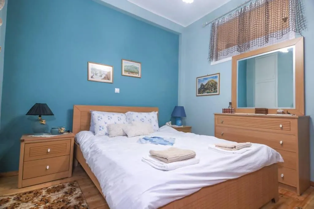 Quiet, Fully Refurbished Apartment In Thessaloniki